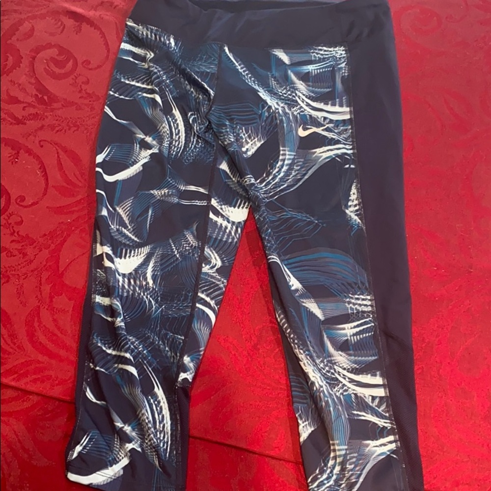 Nike Dry Fit workout leggings